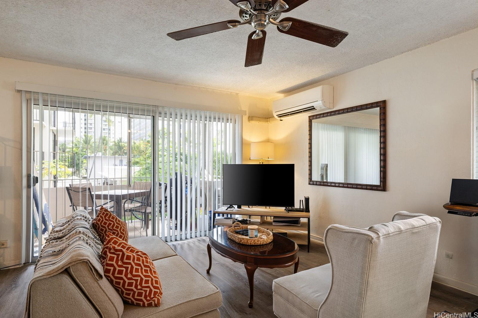 411 Kaiolu Inc condo # 302, Honolulu, Hawaii - photo 12 of 15