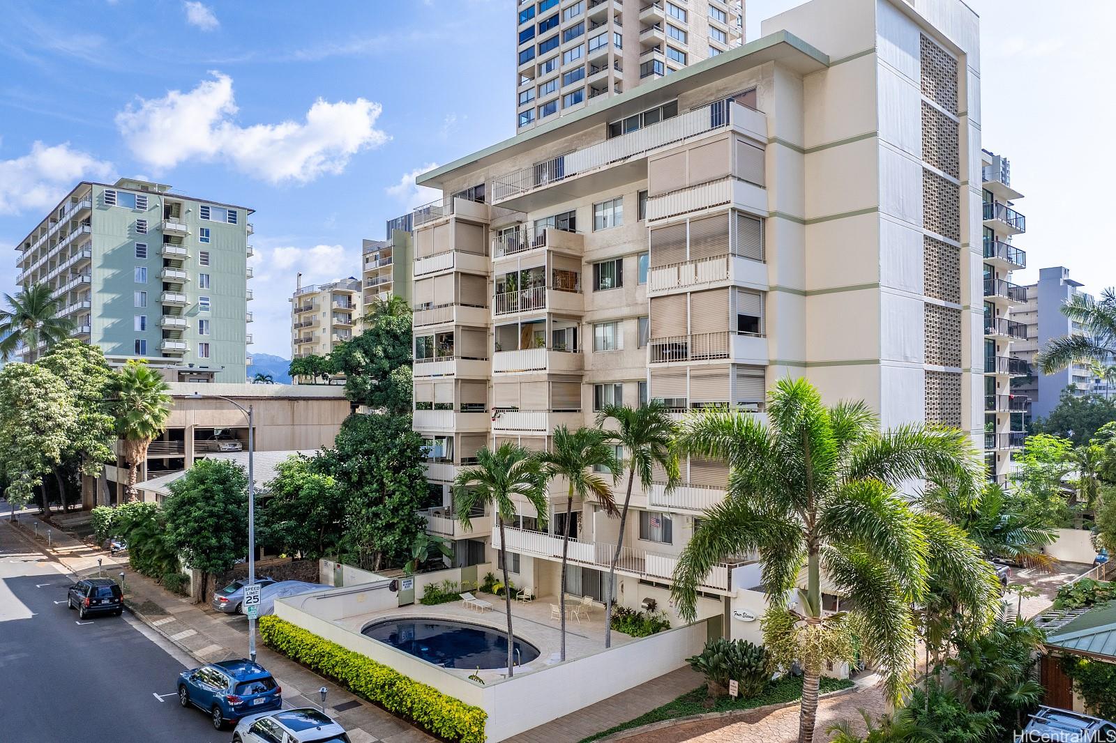 411 Kaiolu Inc condo # 504, Honolulu, Hawaii - photo 13 of 16