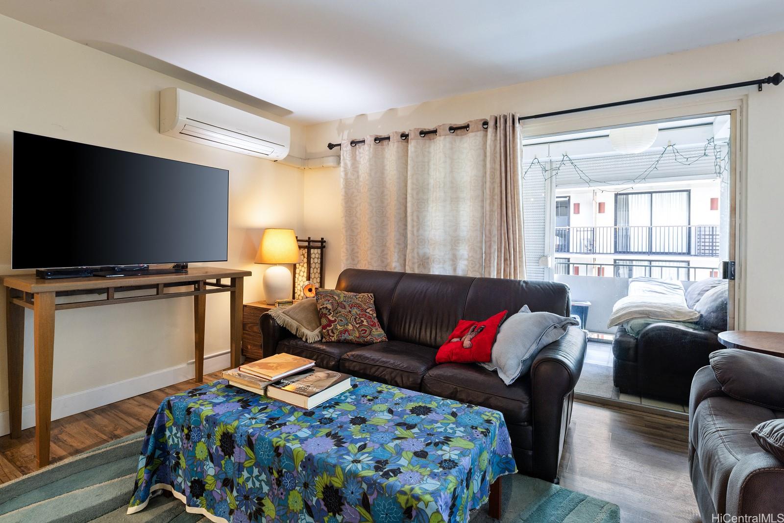 411 Kaiolu Inc condo # 504, Honolulu, Hawaii - photo 5 of 16