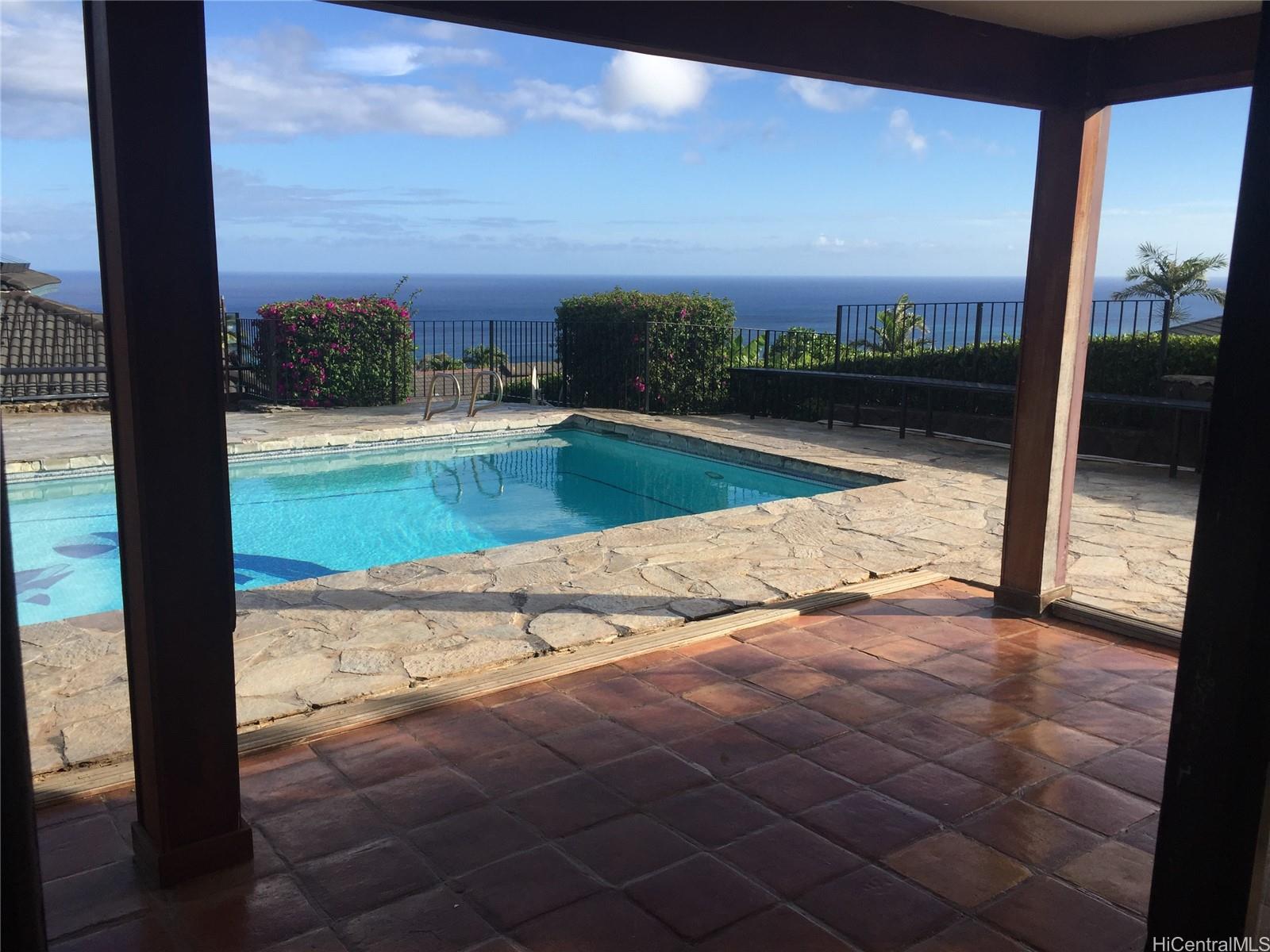 411 Maono Loop Honolulu - Rental - photo 6 of 13