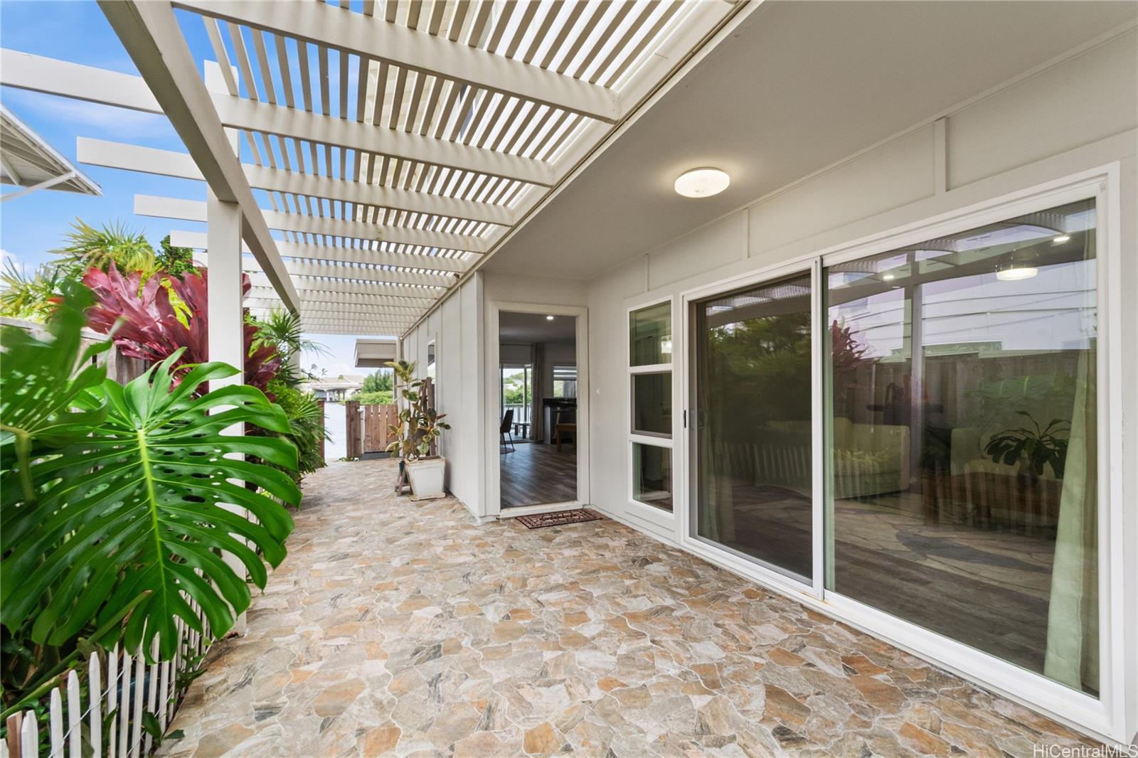 411 Opihikao Pl townhouse # 251, Honolulu, Hawaii - photo 16 of 25