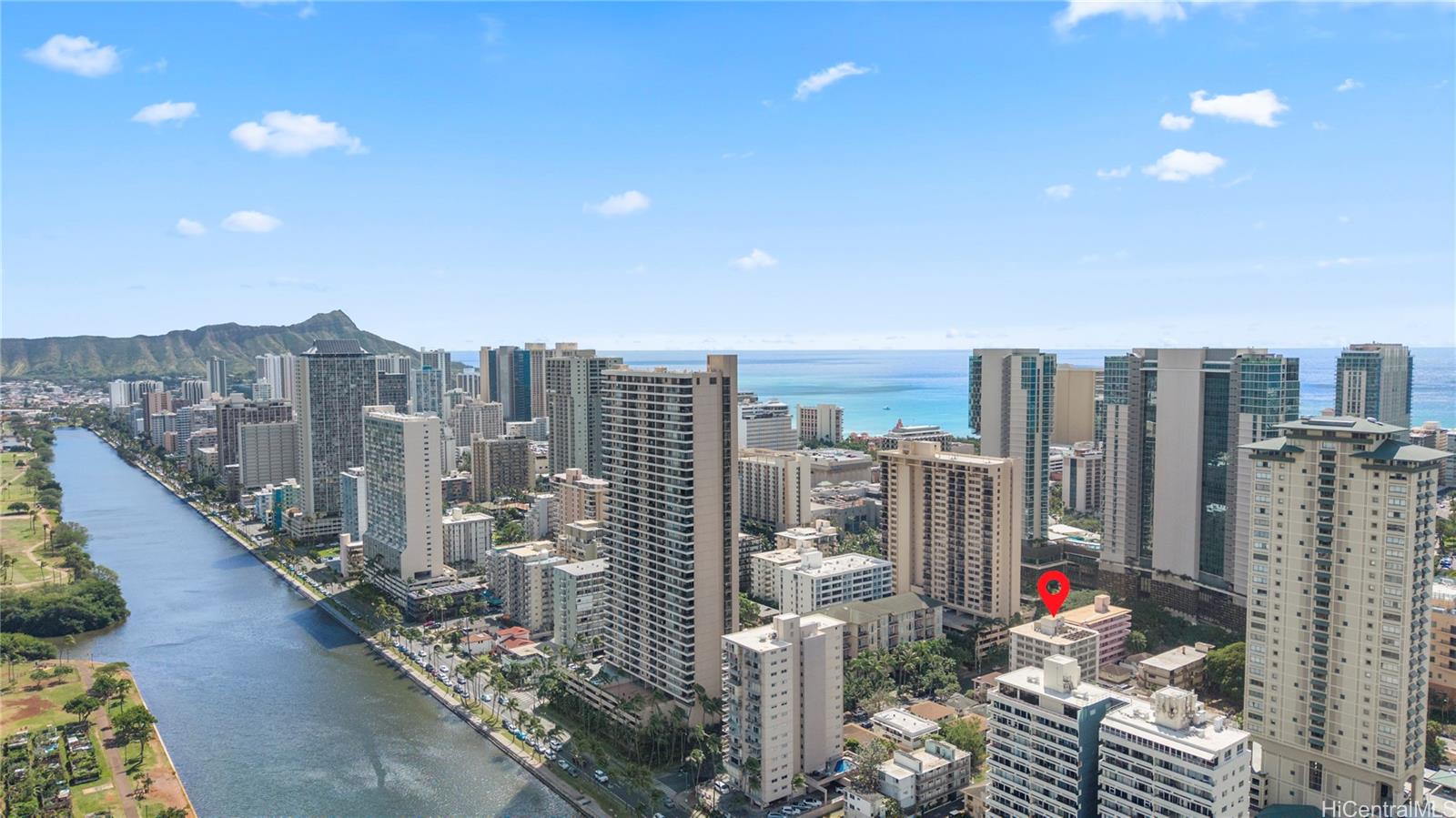 412 Launiu St Honolulu - Multi-family - photo 2 of 20