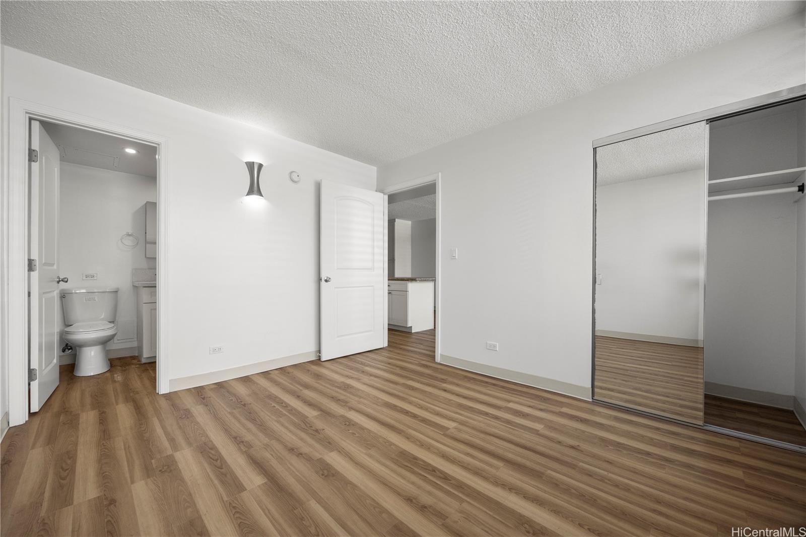 412 Launiu St Honolulu - Multi-family - photo 10 of 20