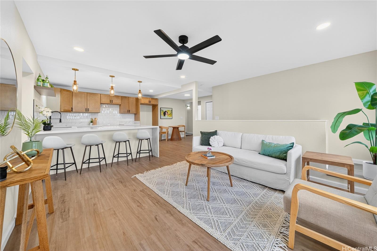 4124  Likini Street Aliamanu, Honolulu home - photo 2 of 25