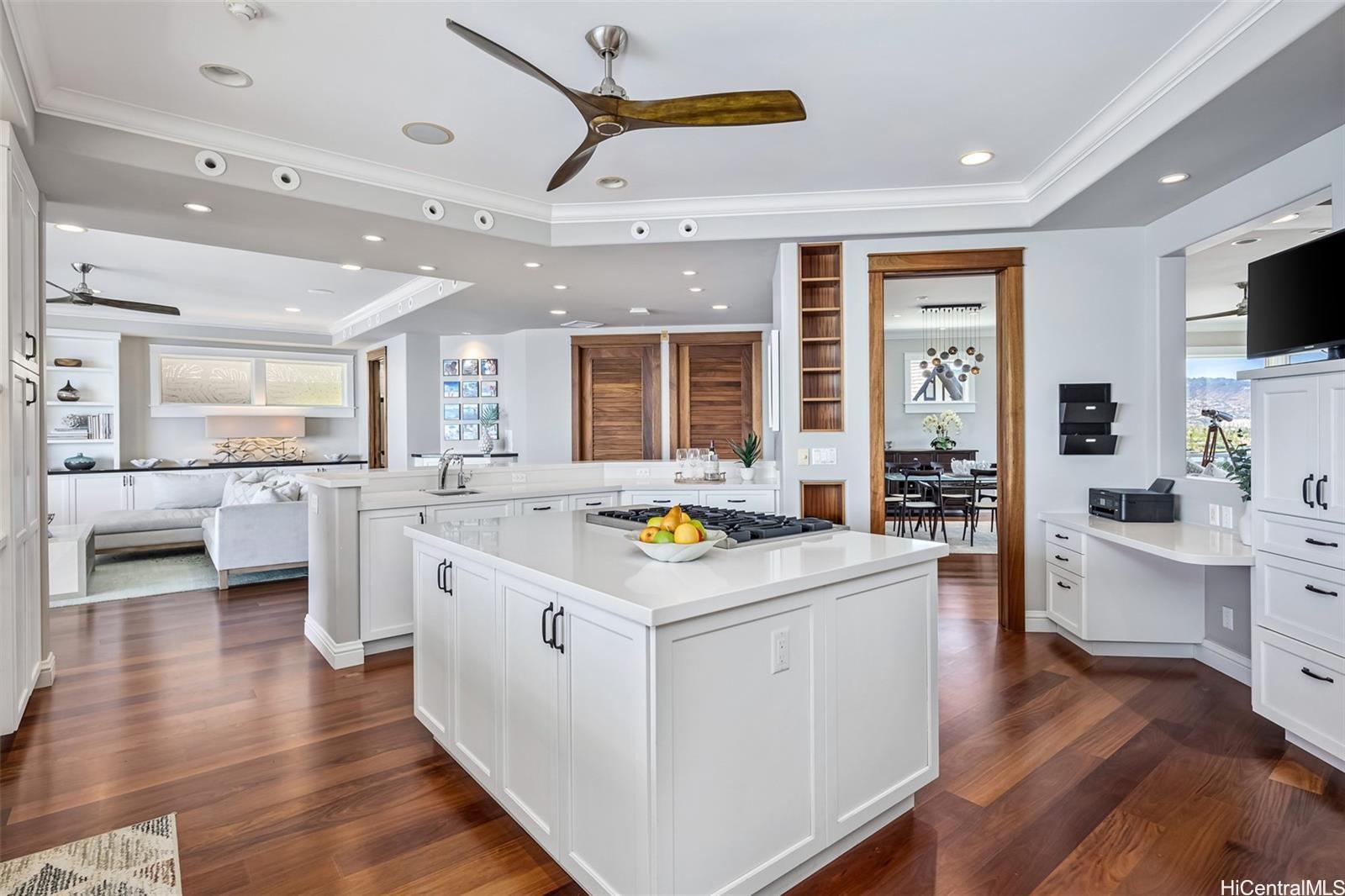 4125  Black Point Road Diamond Head, Diamond Head home - photo 9 of 25