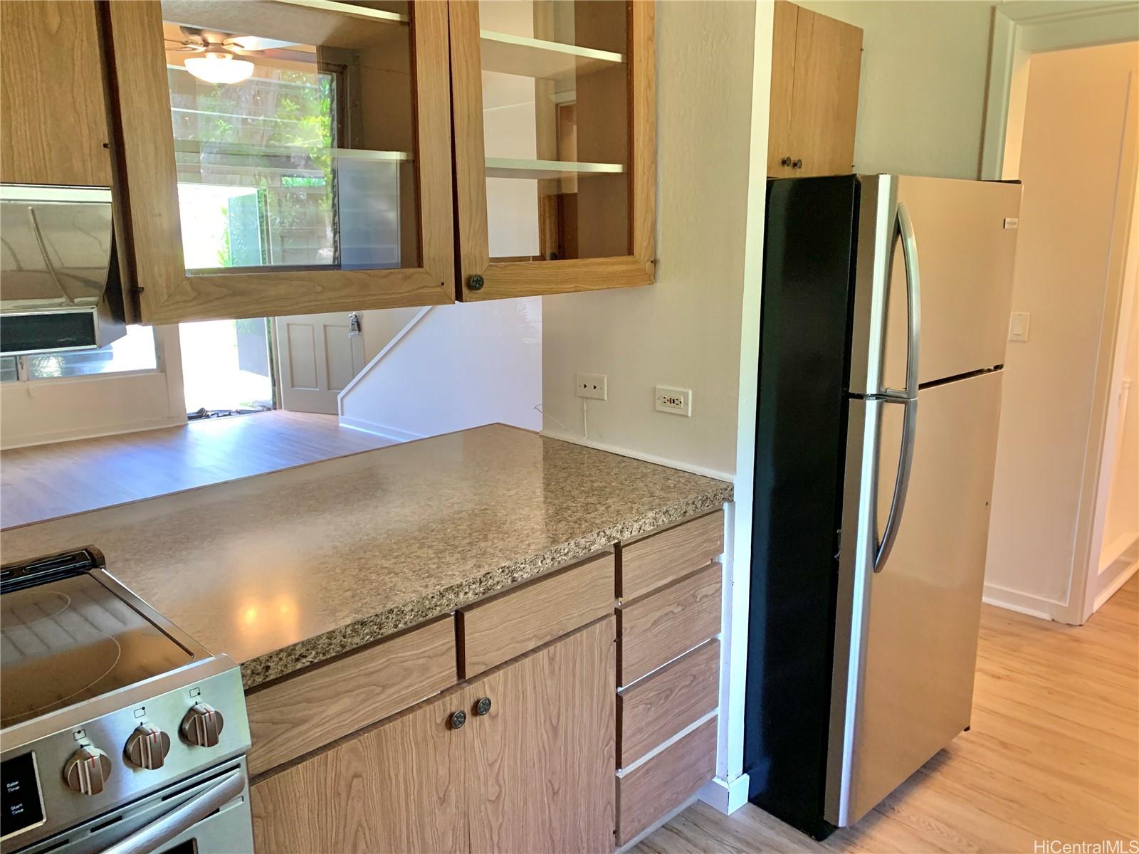 Waialae Gardens AOAO townhouse # 70, Honolulu, Hawaii - photo 5 of 11