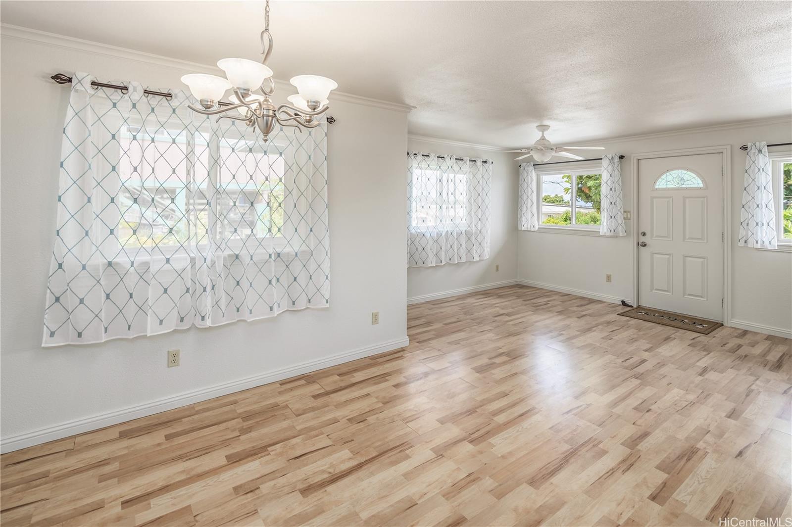 4134  Likini Street Aliamanu, Honolulu home - photo 3 of 25