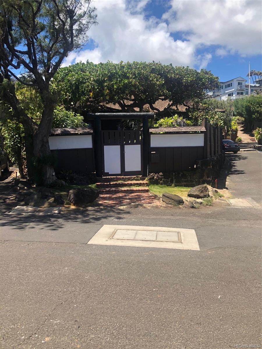 4136 Black Point Road , Honolulu, Hi 96816 Kahalablack Point
