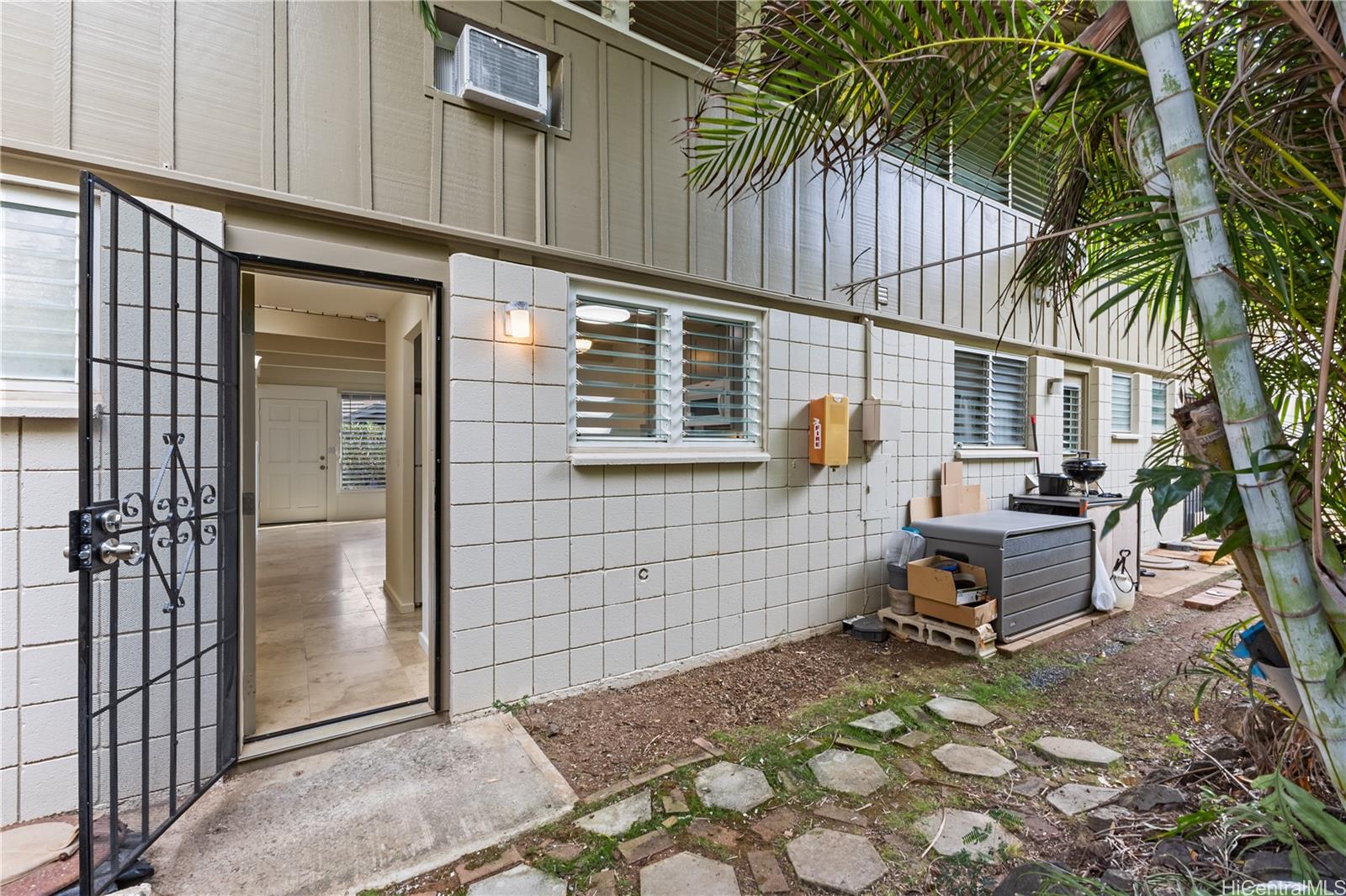 4136 Keanu Street townhouse # 3, Honolulu, Hawaii - photo 20 of 25