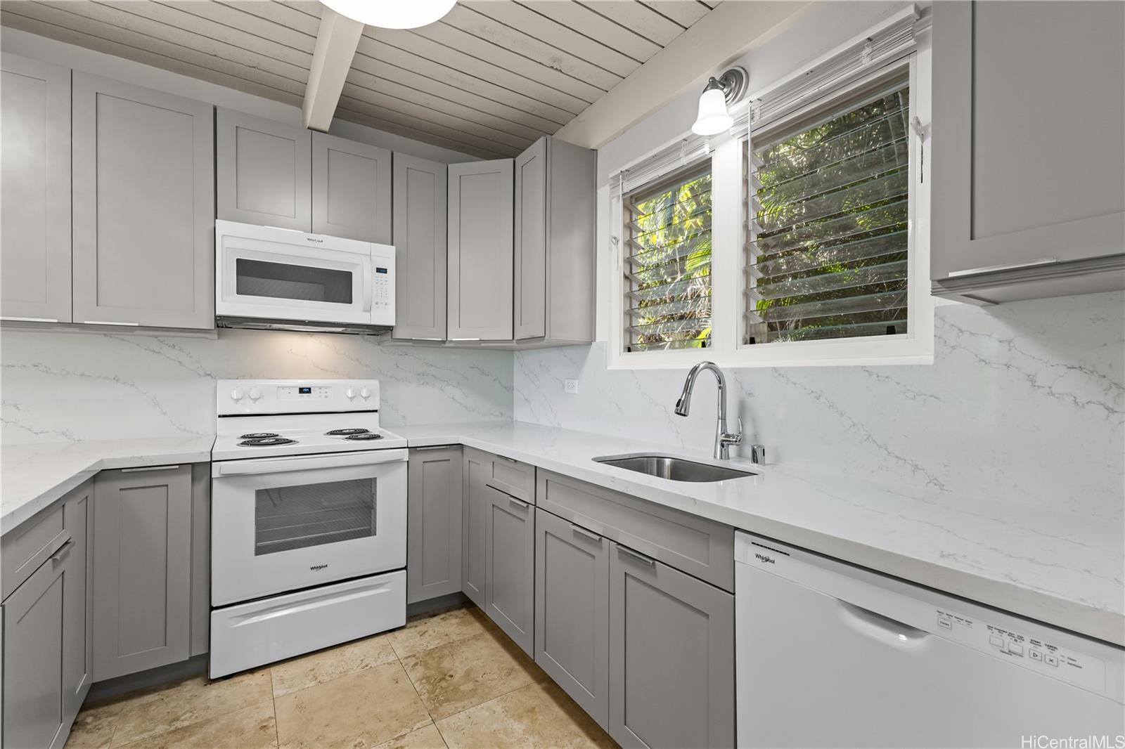 4136 Keanu Street townhouse # 3, Honolulu, Hawaii - photo 8 of 25