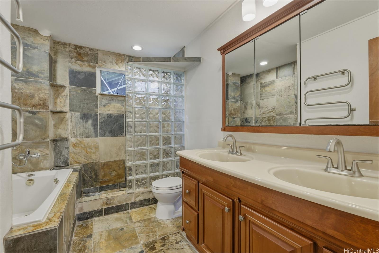 4142  Round Top Drive Tantalus, Honolulu home - photo 14 of 25