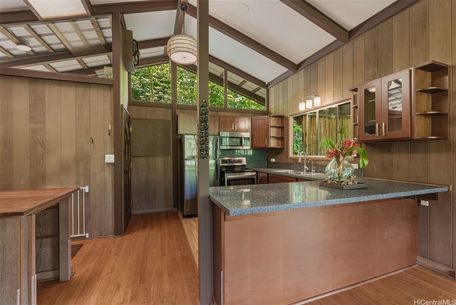 4142  Round Top Drive Tantalus, Honolulu home - photo 4 of 25