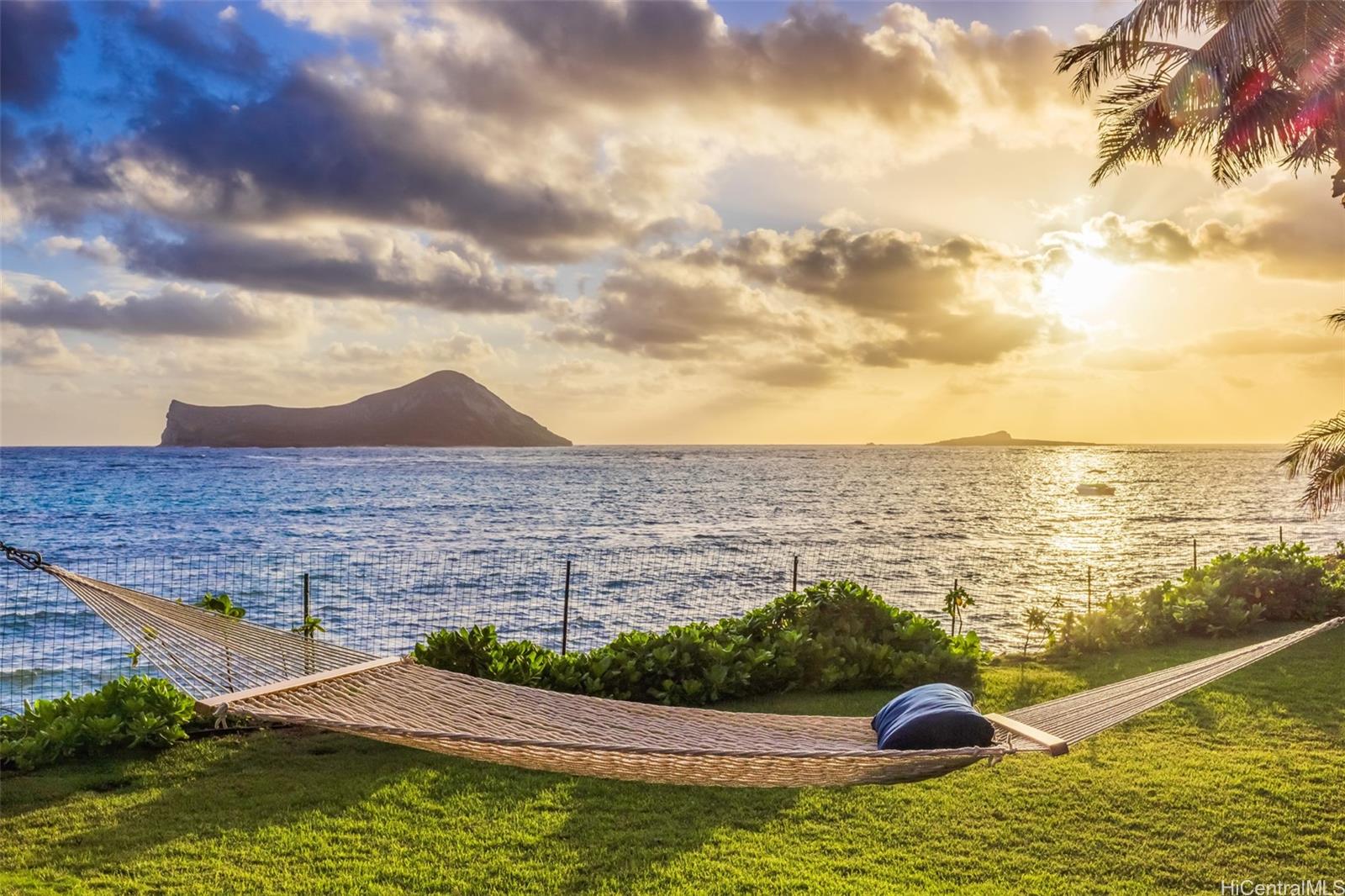 41-471  Kalanianaole Hwy Waimanalo,  home - photo 1 of 25