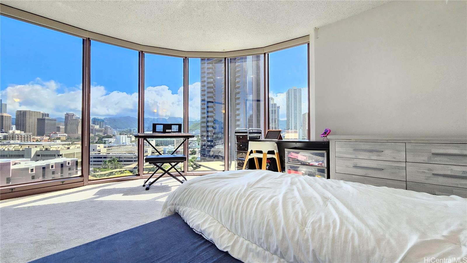 One Waterfront Tower condo # 1204, Honolulu, Hawaii - photo 11 of 25