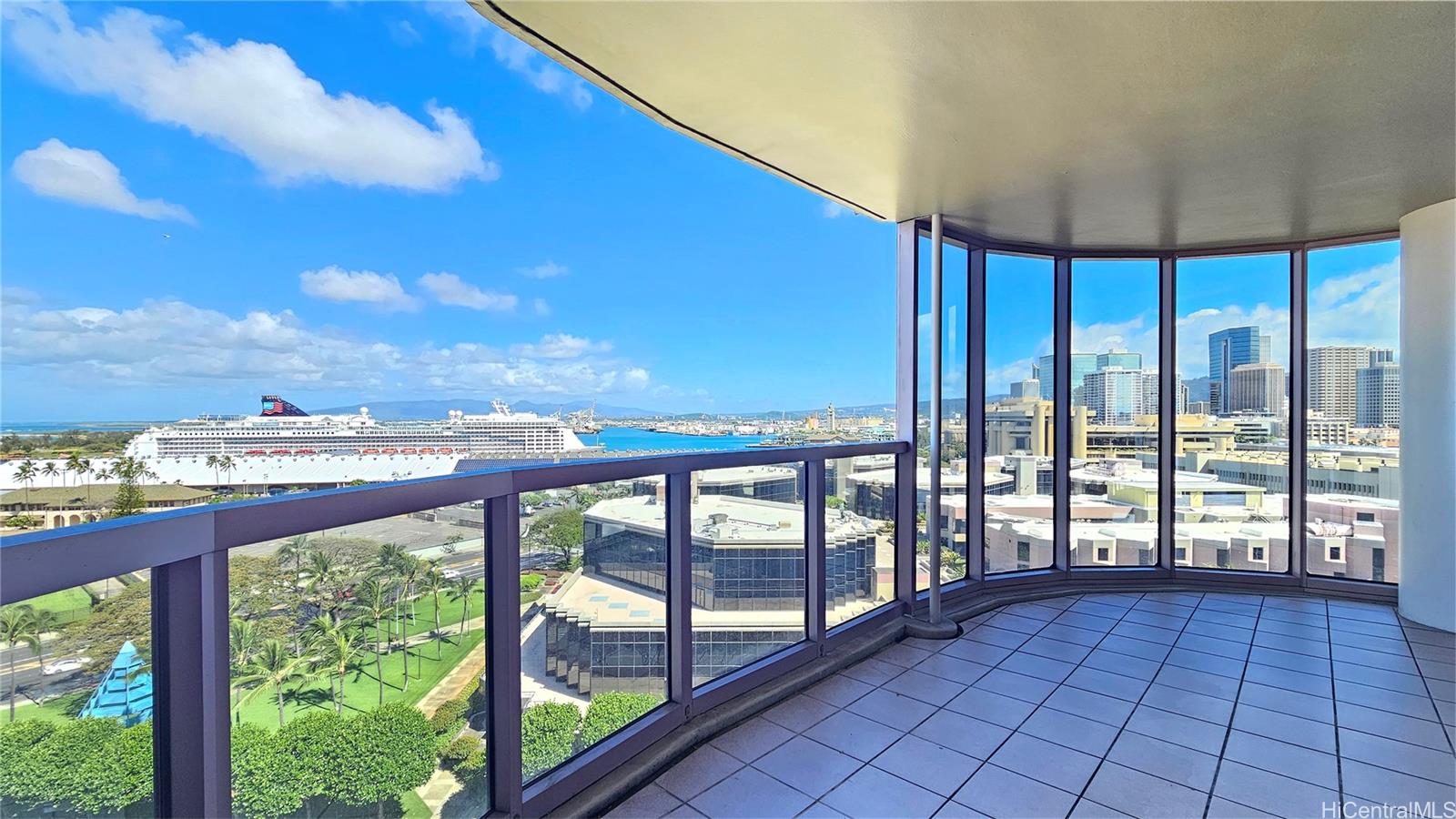 One Waterfront Tower condo # 1204, Honolulu, Hawaii - photo 3 of 25