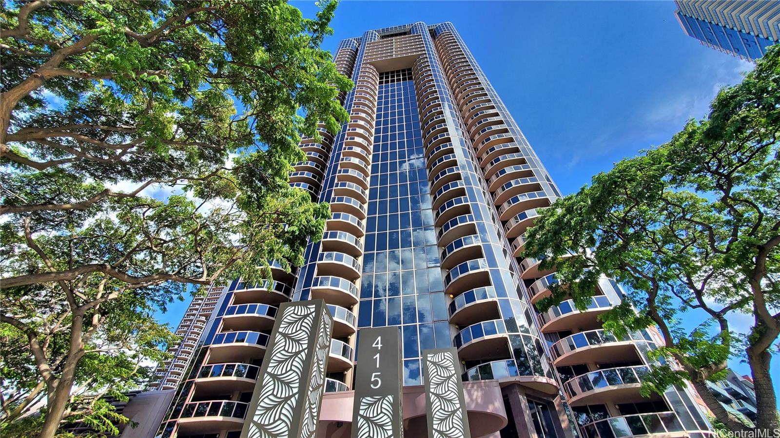 One Waterfront Tower condo # 1204, Honolulu, Hawaii - photo 24 of 25