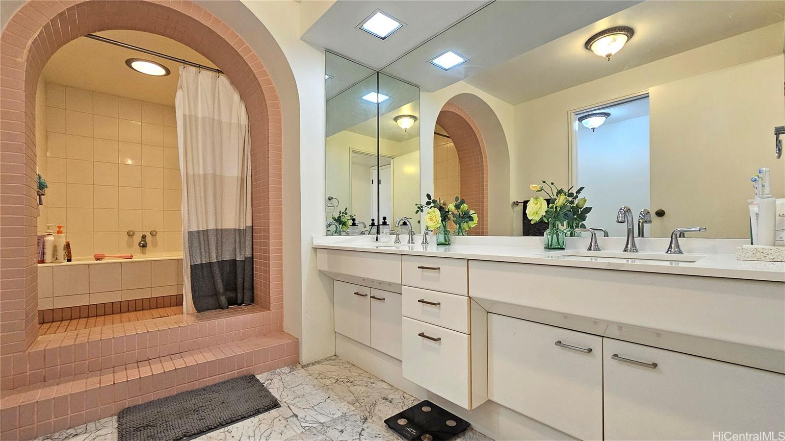 One Waterfront Tower condo # 1204, Honolulu, Hawaii - photo 12 of 25