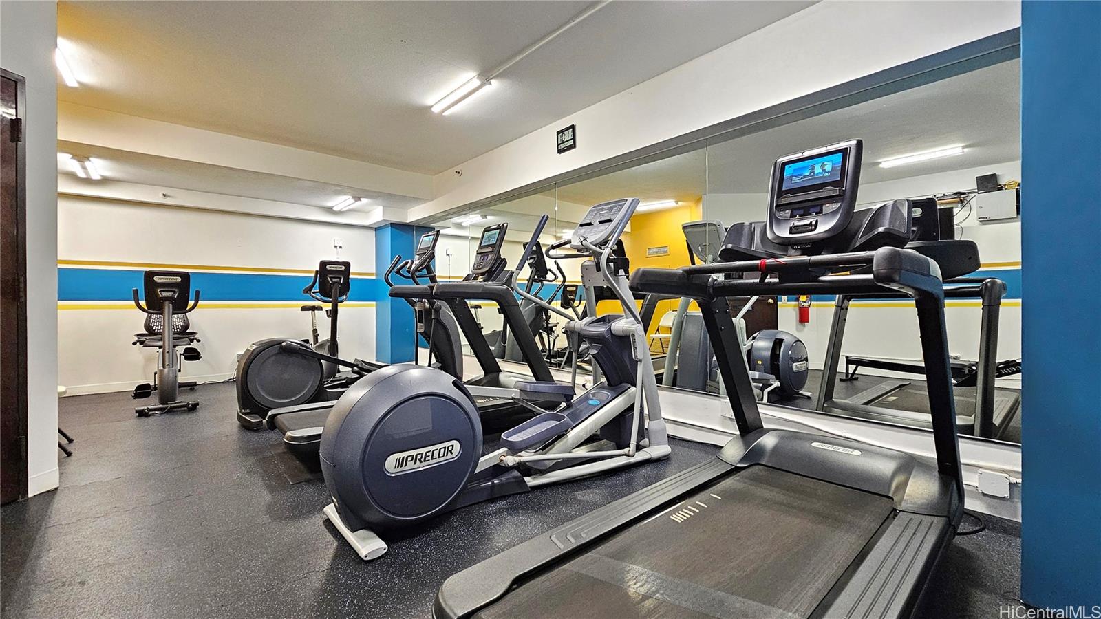 One Waterfront Tower condo # 1204, Honolulu, Hawaii - photo 18 of 25