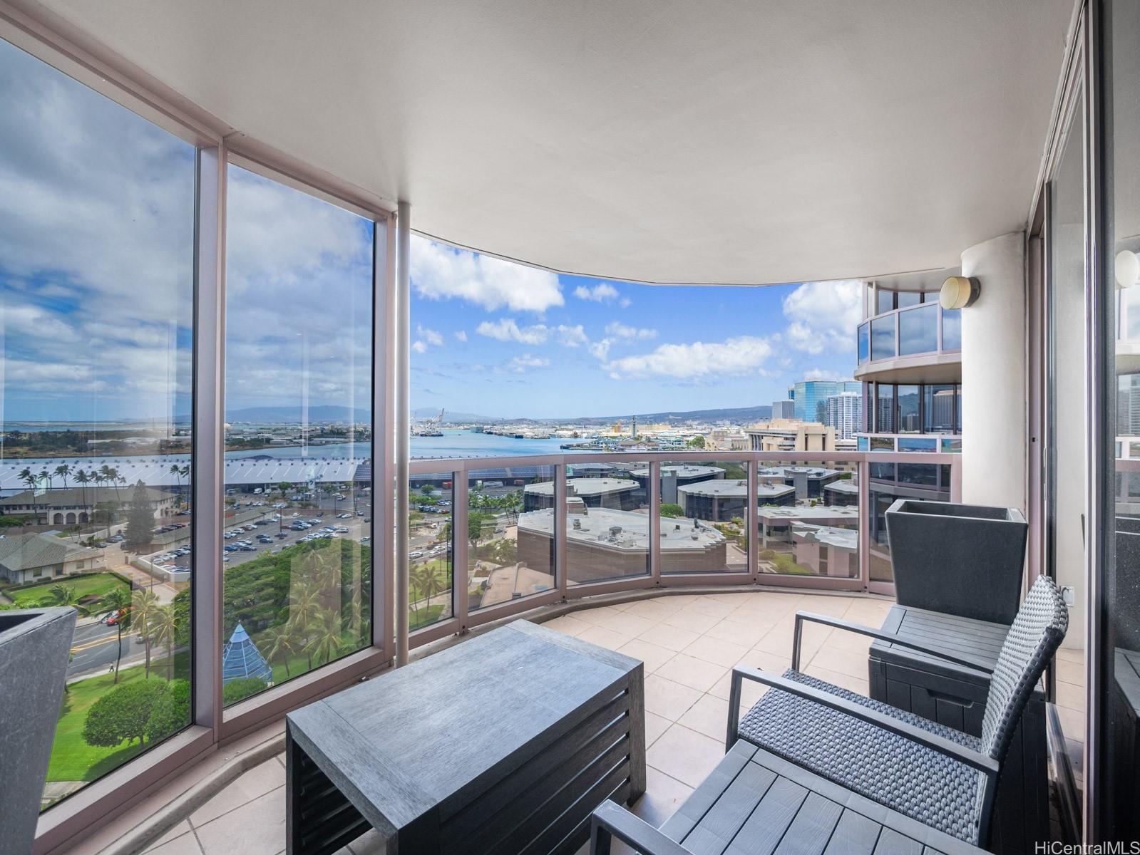 One Waterfront Tower condo # 1602, Honolulu, Hawaii - photo 18 of 23