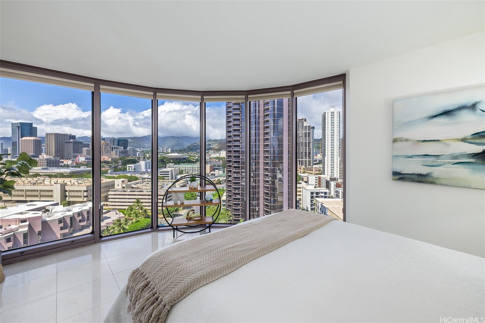 One Waterfront Tower condo # 1804, Honolulu, Hawaii - photo 14 of 25