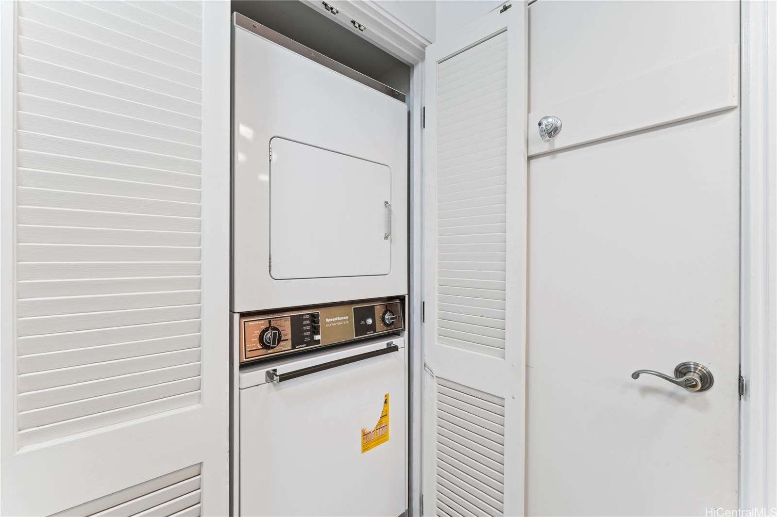 One Waterfront Tower condo # 2401, Honolulu, Hawaii - photo 16 of 25