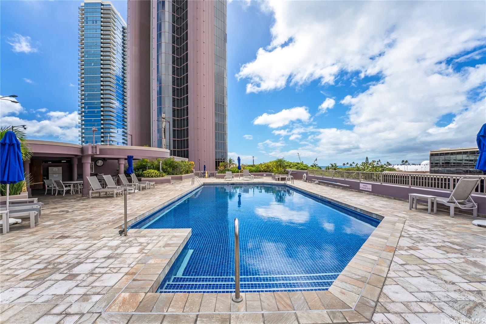 One Waterfront Tower condo # 2401, Honolulu, Hawaii - photo 24 of 25