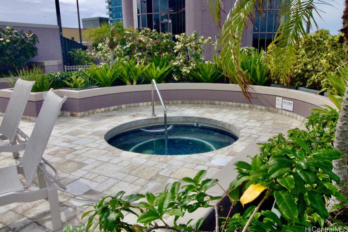 One Waterfront Tower condo # 2804, Honolulu, Hawaii - photo 14 of 19