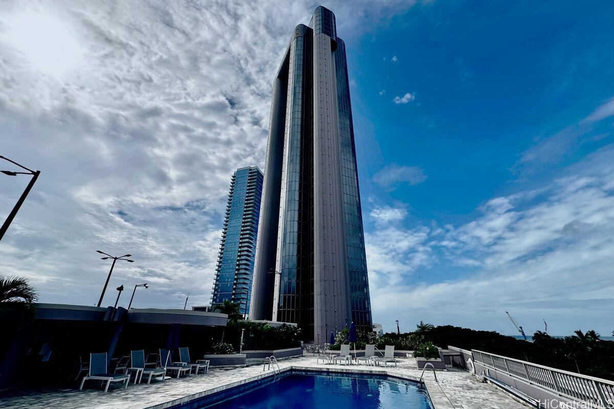 One Waterfront Tower condo # 2804, Honolulu, Hawaii - photo 19 of 19