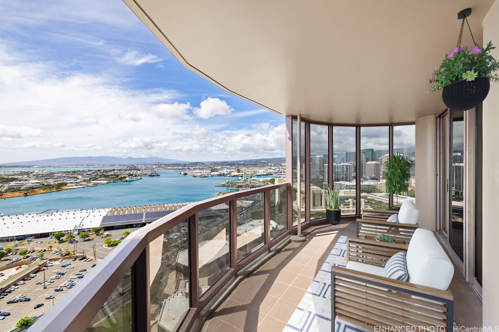 One Waterfront Tower condo # 3204, Honolulu, Hawaii - photo 20 of 24