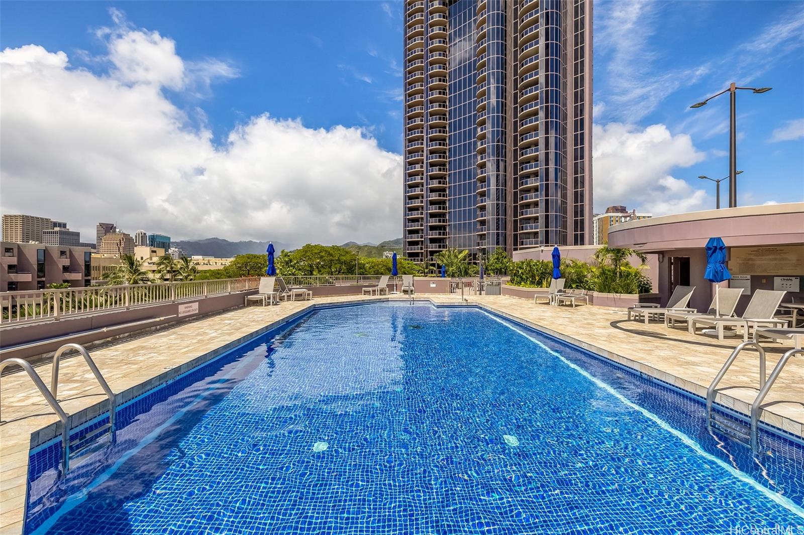 One Waterfront Tower condo # 4202, Honolulu, Hawaii - photo 18 of 21