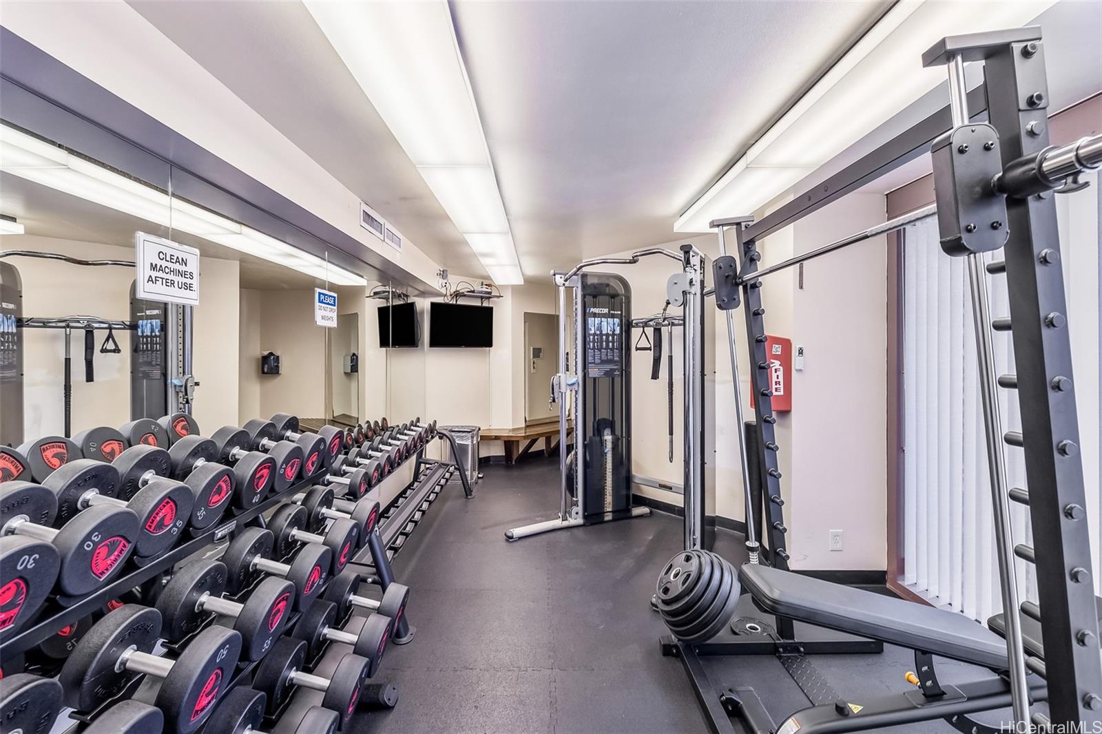 One Waterfront Tower condo # 4202, Honolulu, Hawaii - photo 21 of 21