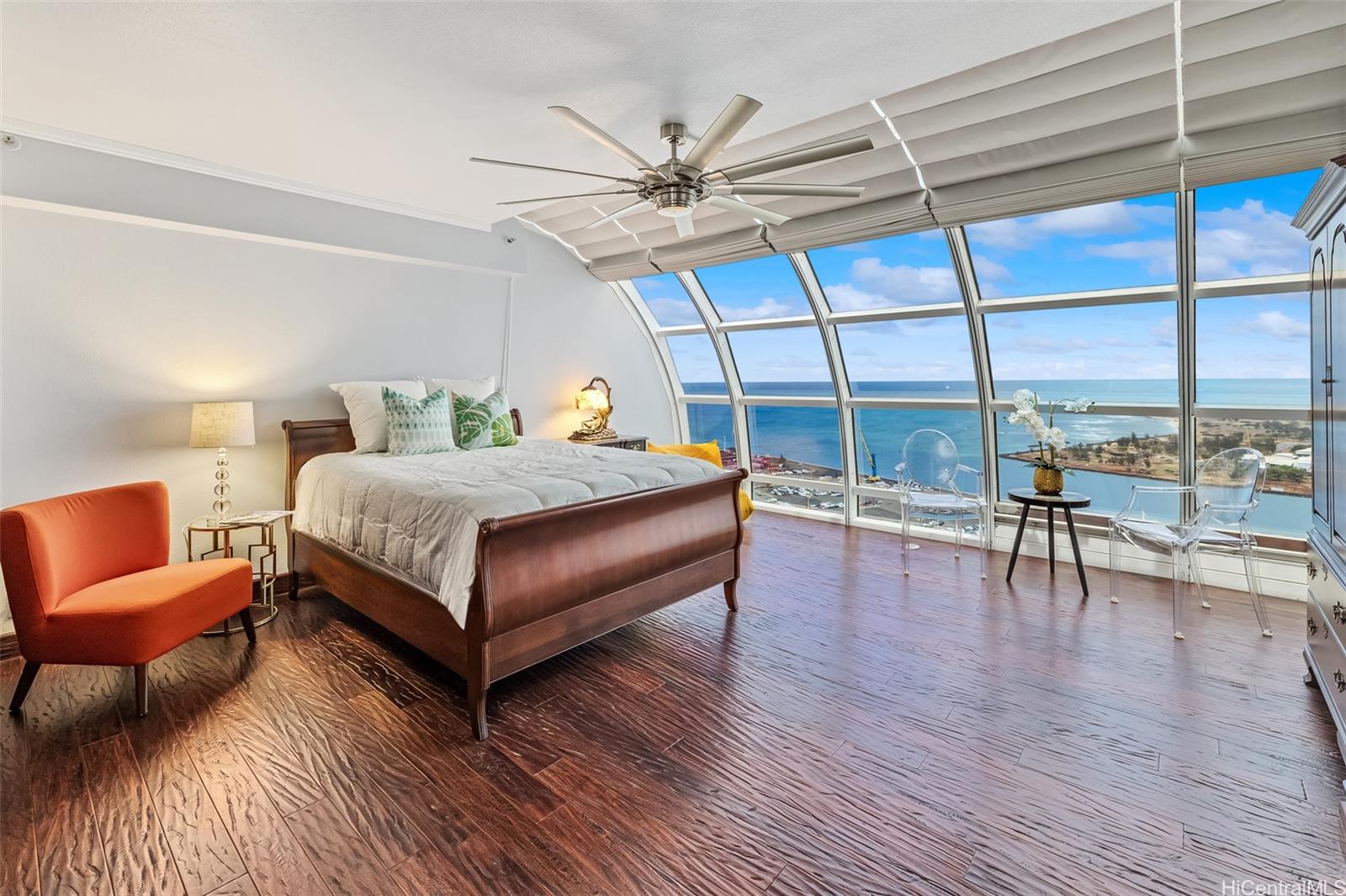 One Waterfront Tower condo # 4202, Honolulu, Hawaii - photo 7 of 21