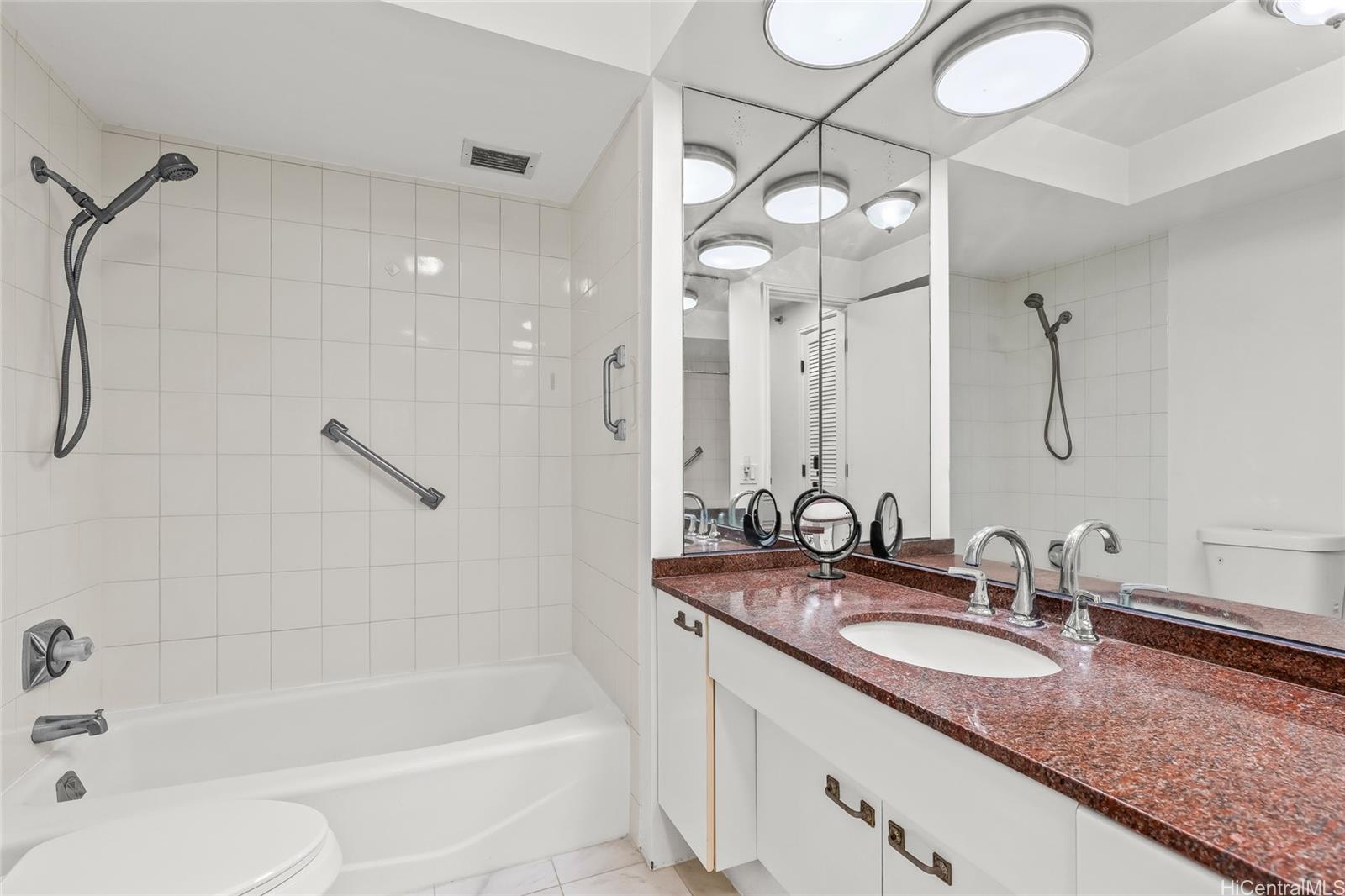 One Waterfront Tower condo # 503, Honolulu, Hawaii - photo 11 of 24