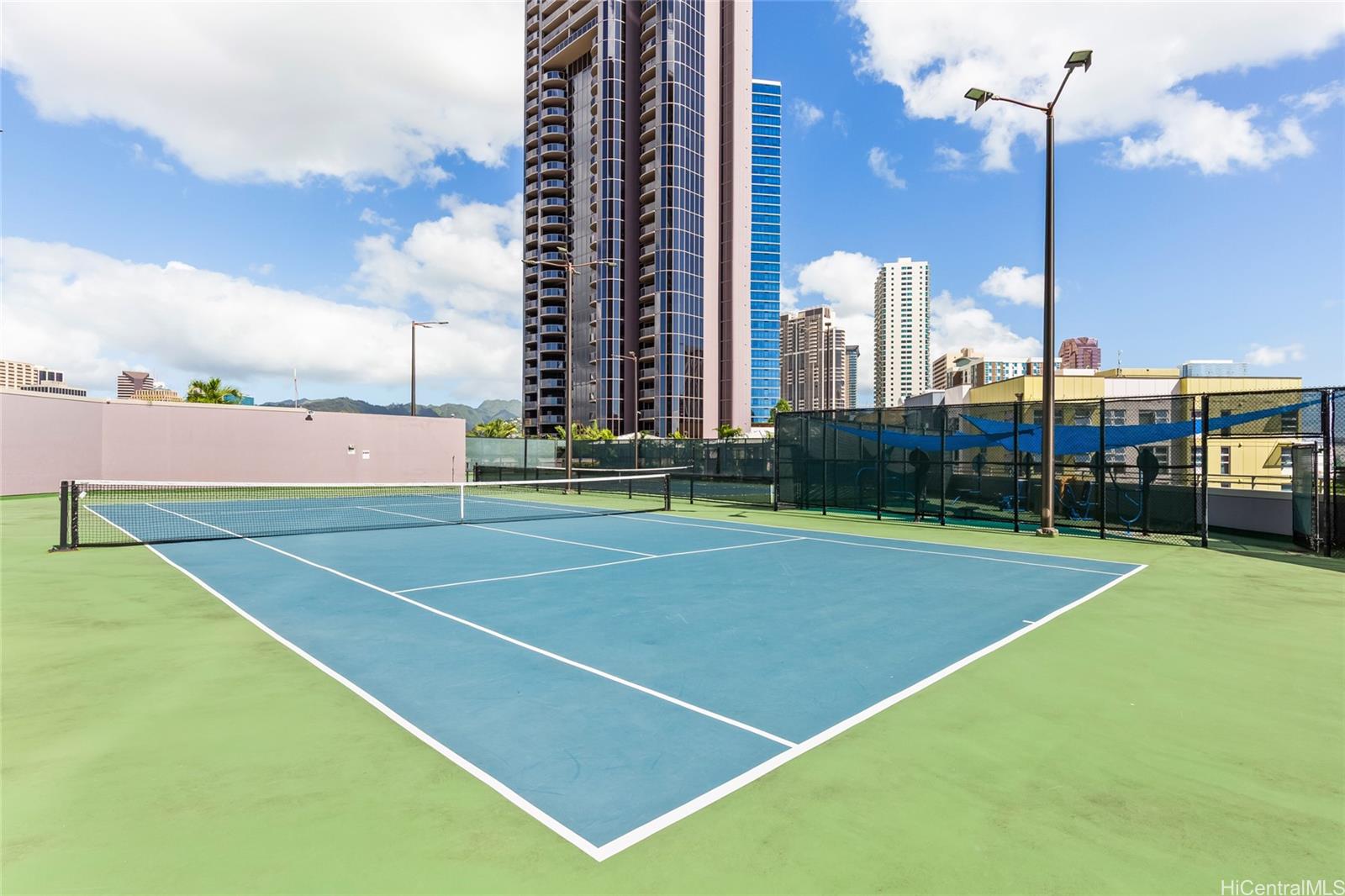 One Waterfront Tower condo # 503, Honolulu, Hawaii - photo 19 of 24