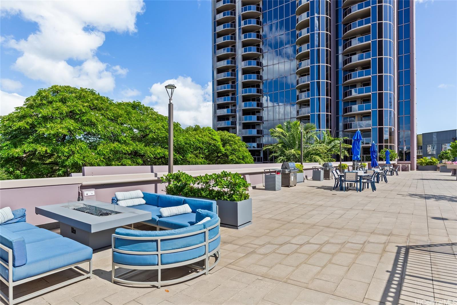 One Waterfront Tower condo # 503, Honolulu, Hawaii - photo 20 of 24