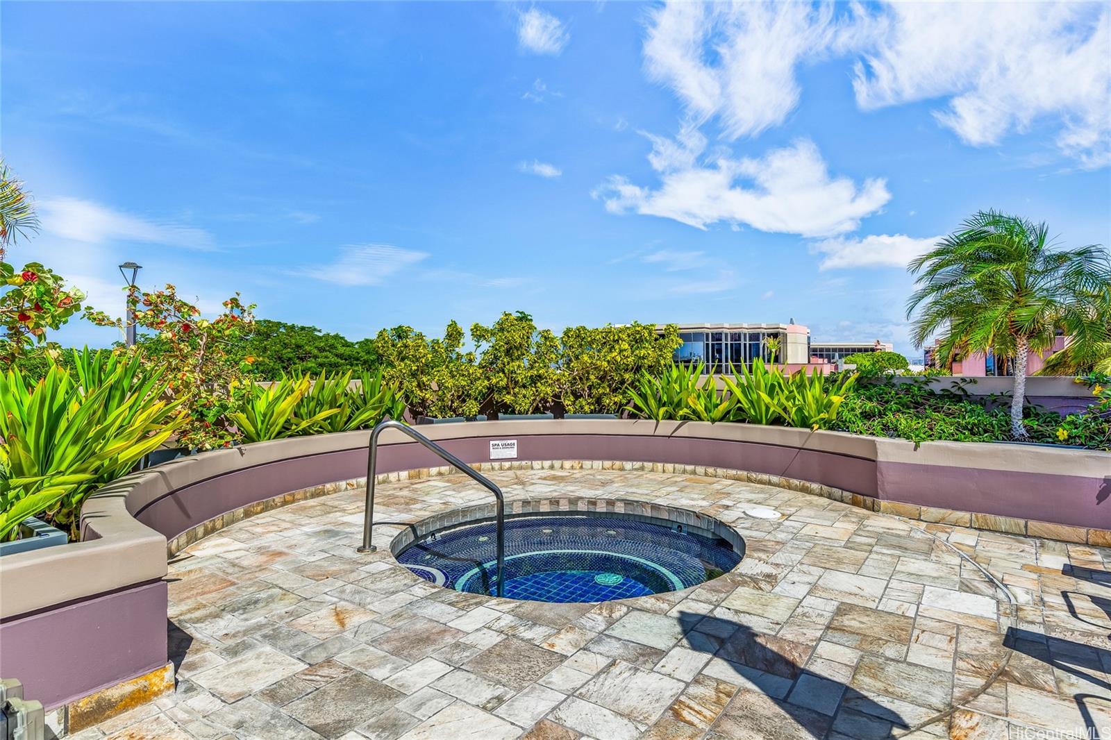 One Waterfront Tower condo # 503, Honolulu, Hawaii - photo 23 of 24