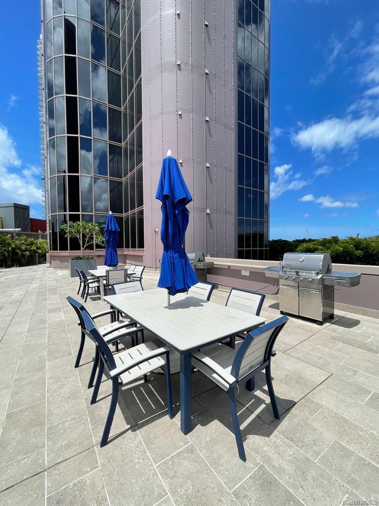 One Waterfront Tower condo # 703, Honolulu, Hawaii - photo 22 of 25