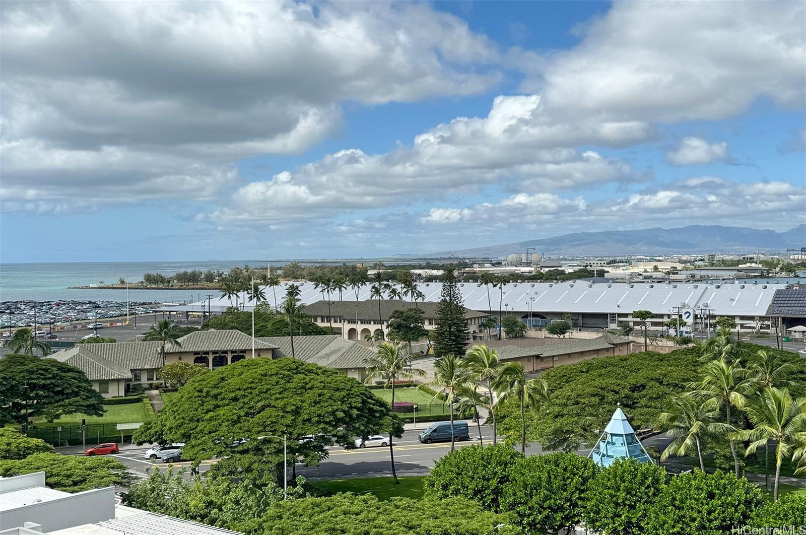 One Waterfront Tower condo # 901, Honolulu, Hawaii - photo 11 of 25