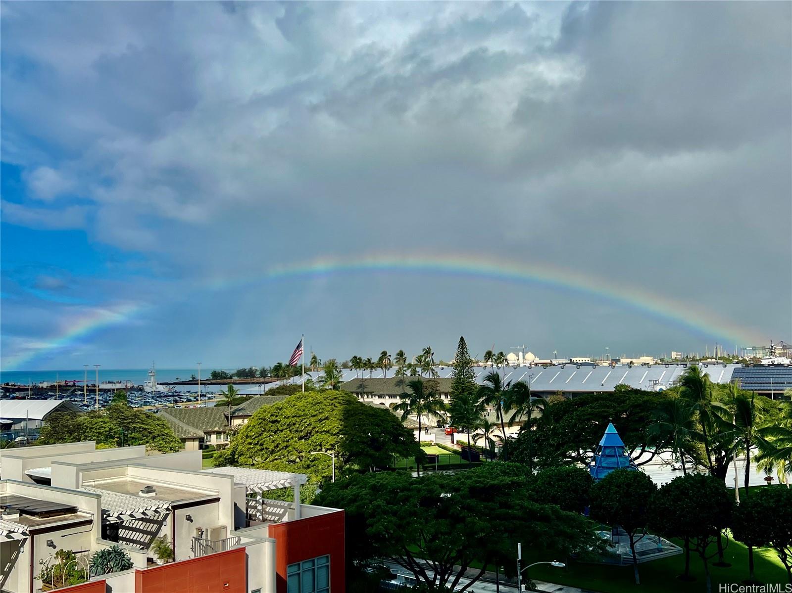 One Waterfront Tower condo # Makai/601, Honolulu, Hawaii - photo 10 of 25