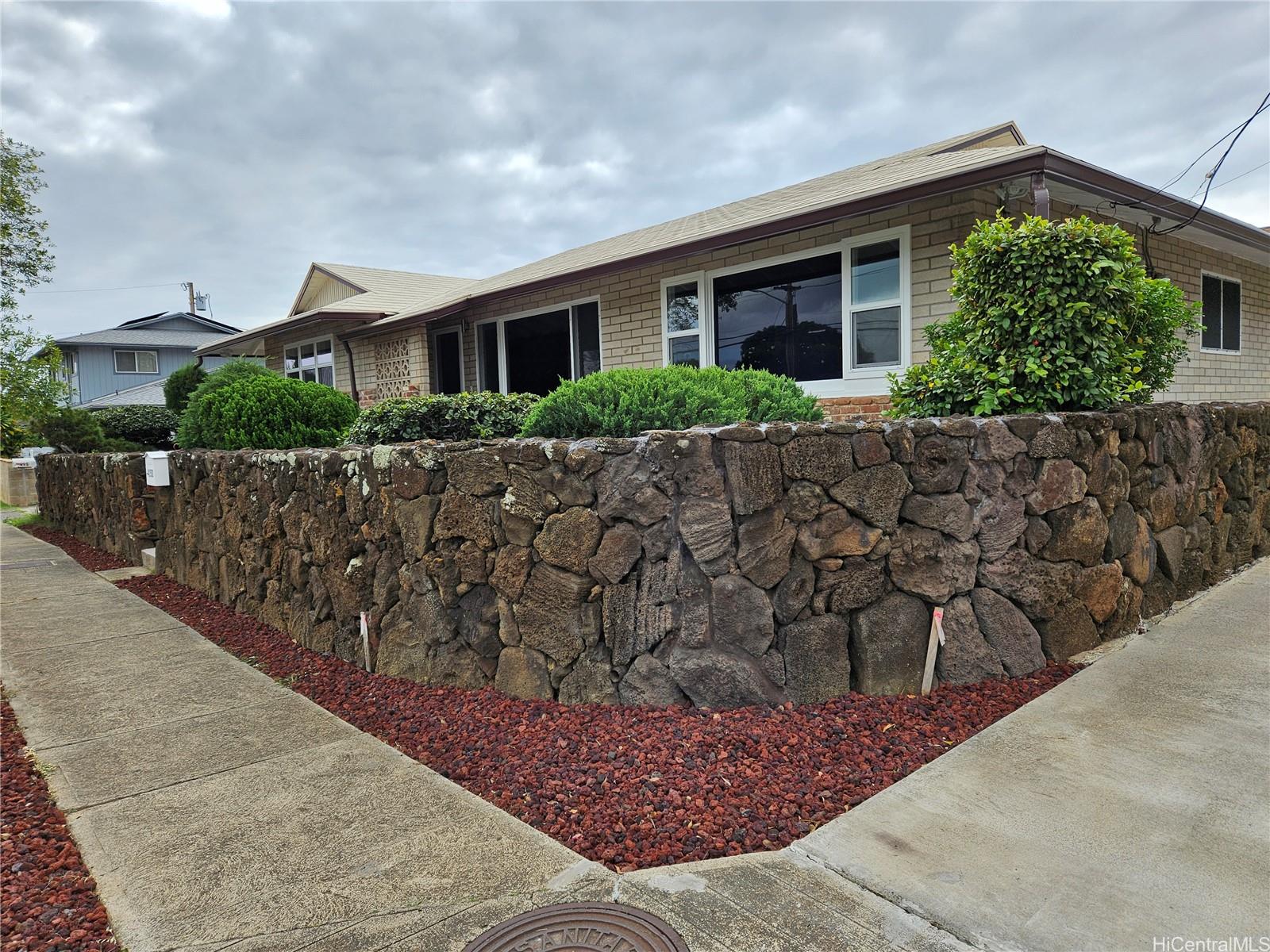 4153  Kilauea Ave Kahala-puupanini, Diamond Head home - photo 5 of 25