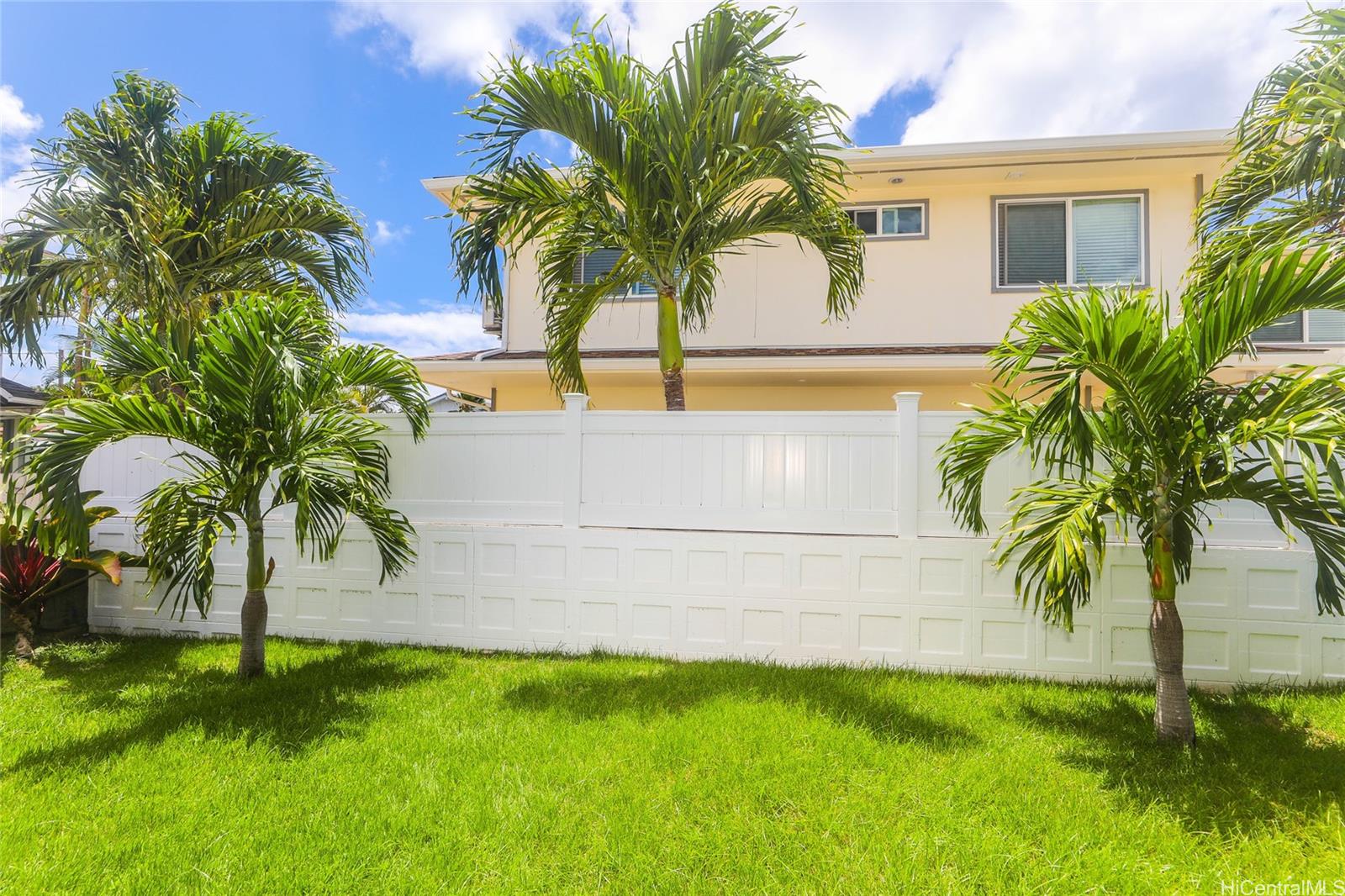 4153  Kilauea Ave Kahala-puupanini, Diamond Head home - photo 18 of 23