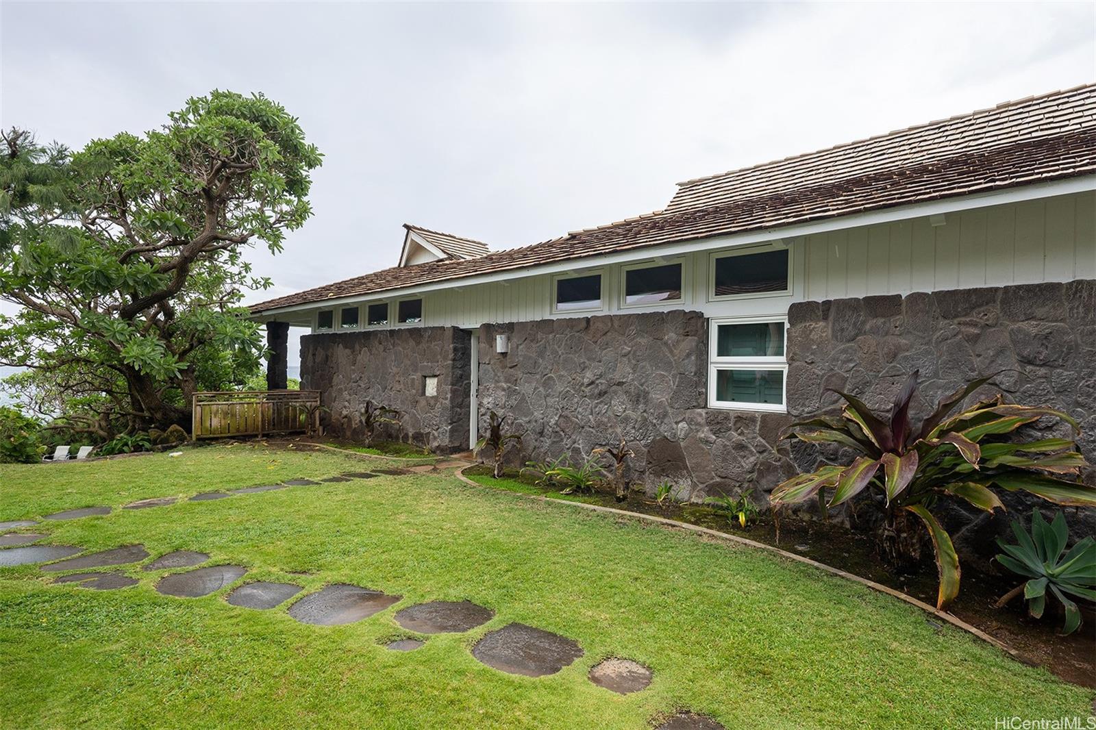4155 Black Point Road Honolulu - Rental - photo 14 of 19