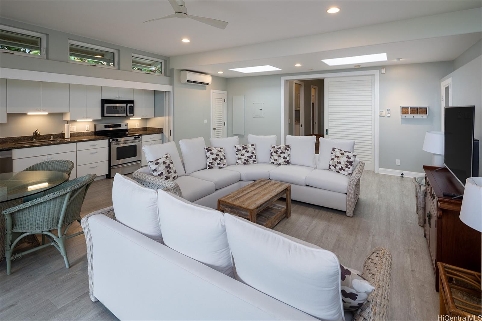4155 Black Point Road Honolulu - Rental - photo 3 of 19