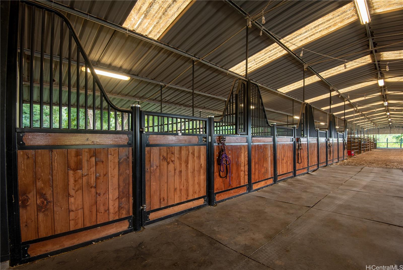 41-569  Makakalo St Waimanalo, Kailua home - photo 10 of 25