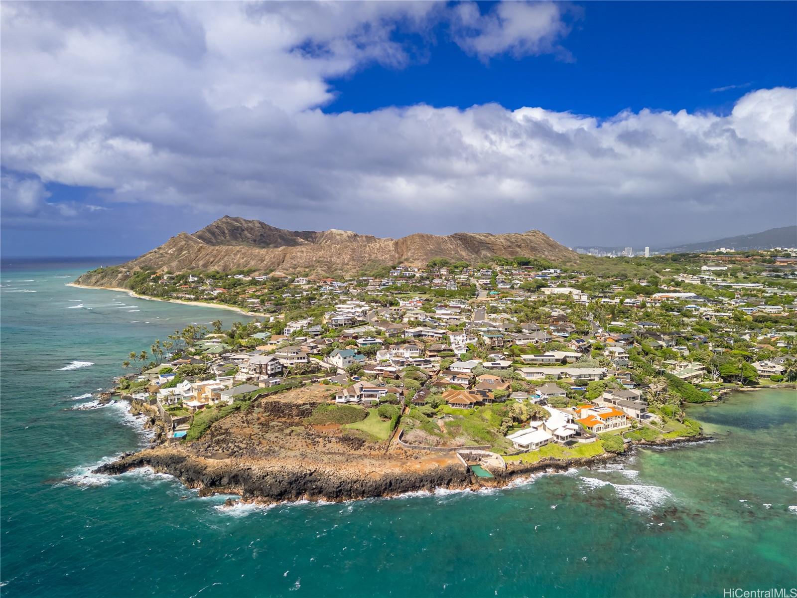 4157  Black Point Road Kahala-black Point, Diamond Head home - photo 23 of 25