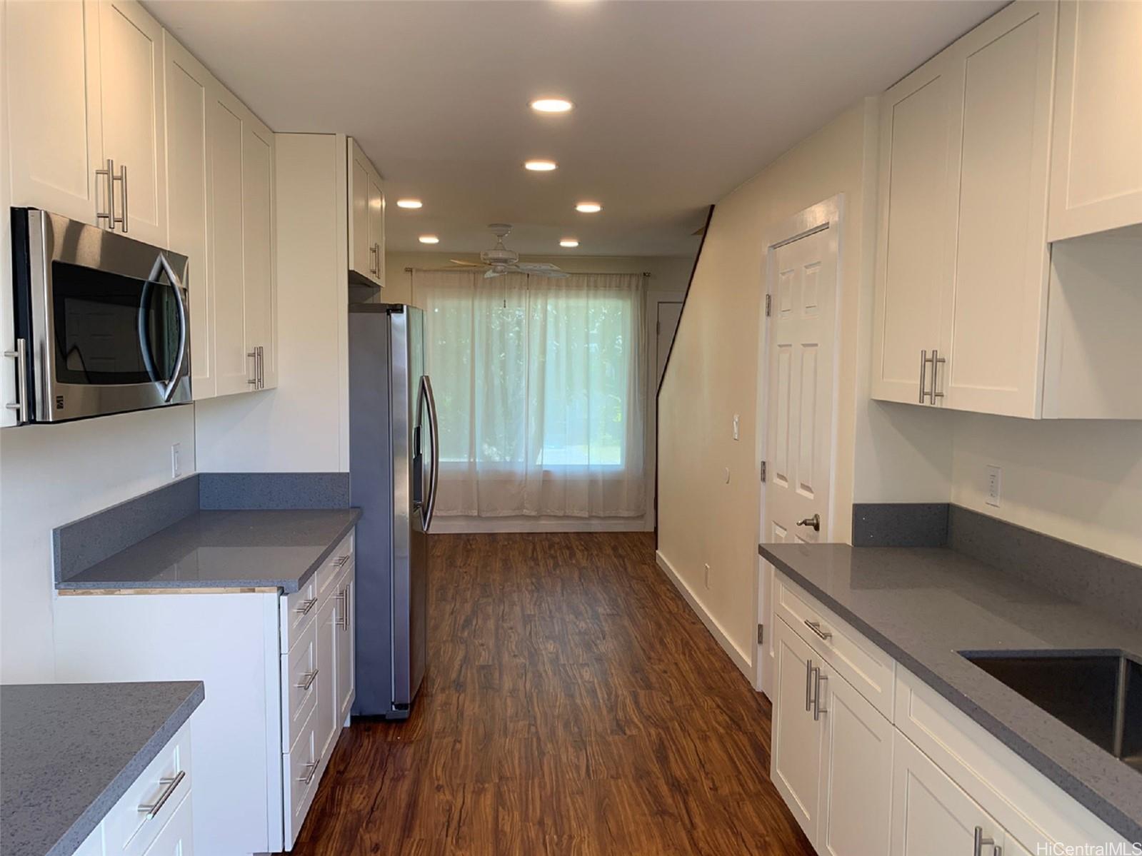 Waimanalo Banyan Tree na, 41698 Hanalulu Place, Waimanalo Waimanalo