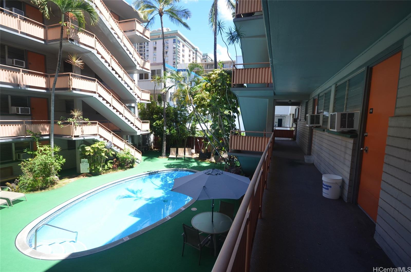 Hawaiian King condo # 212, Honolulu, Hawaii - photo 2 of 15