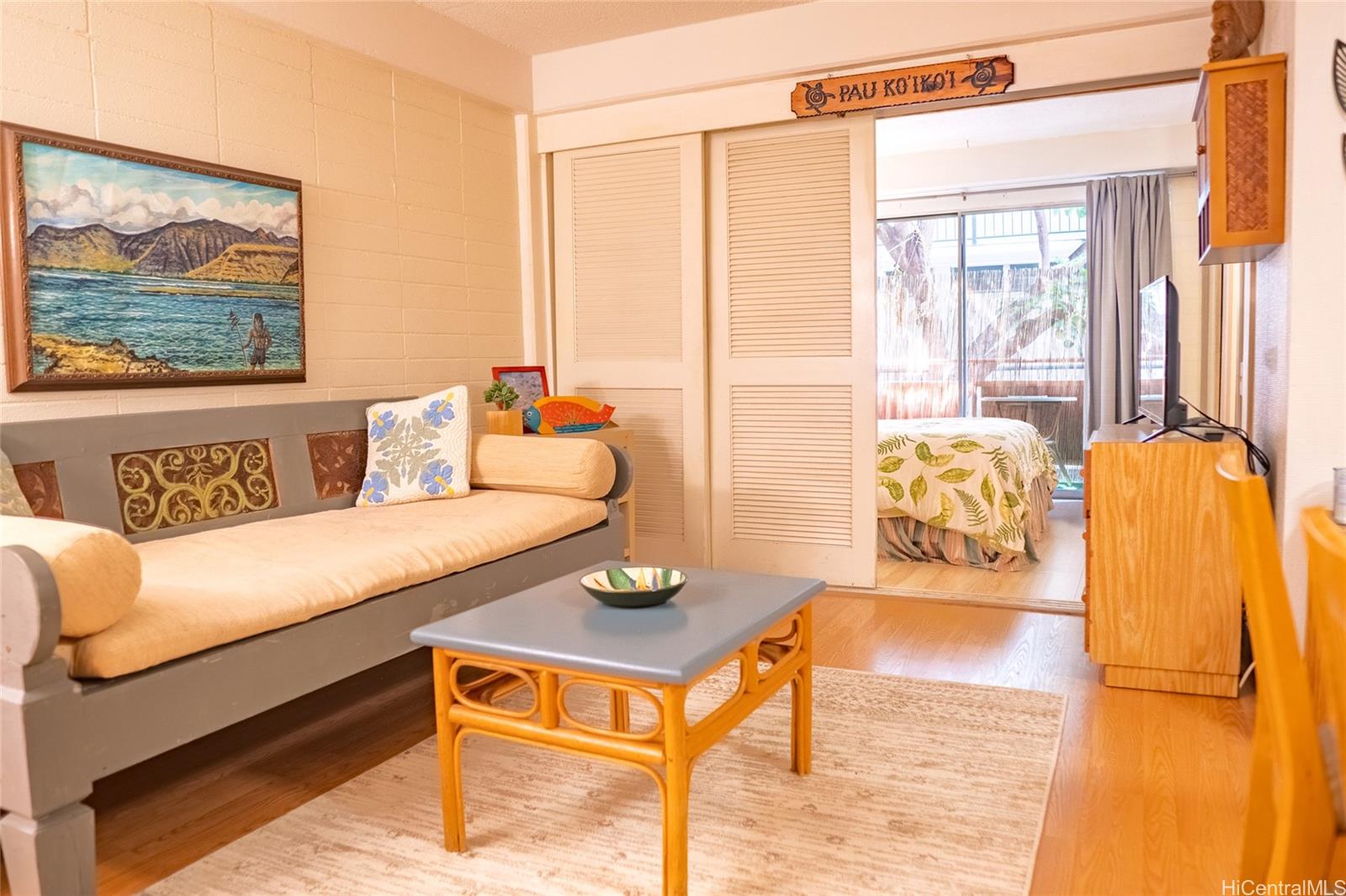 Hawaiian King condo # 310, Honolulu, Hawaii - photo 2 of 19
