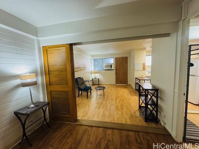 Hawaiian King condo # 311, Honolulu, Hawaii - photo 11 of 17