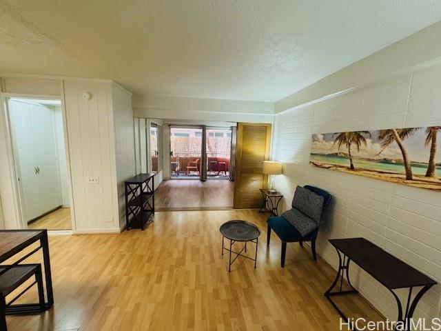 Hawaiian King condo # 311, Honolulu, Hawaii - photo 3 of 17